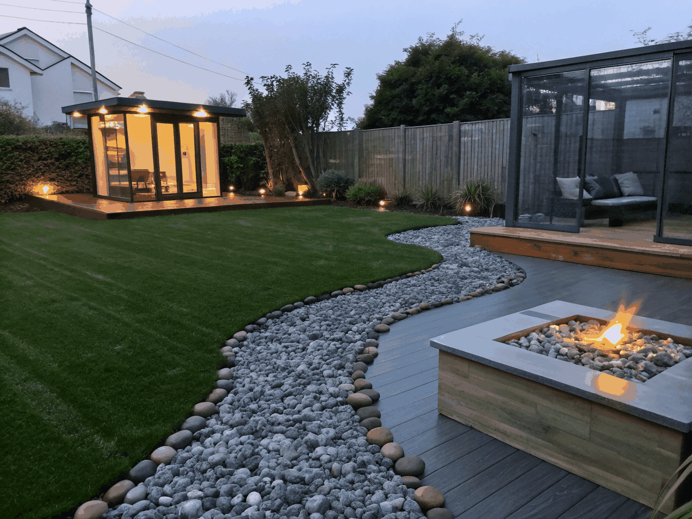 Patio inset synthetic grass and pavers stepping stones in Sachse TX